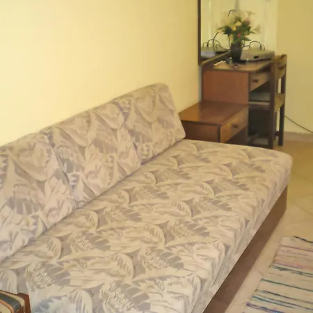 Amazing In W/ Wifi And 1 Bedrooms * 鲍洛通费尼韦什